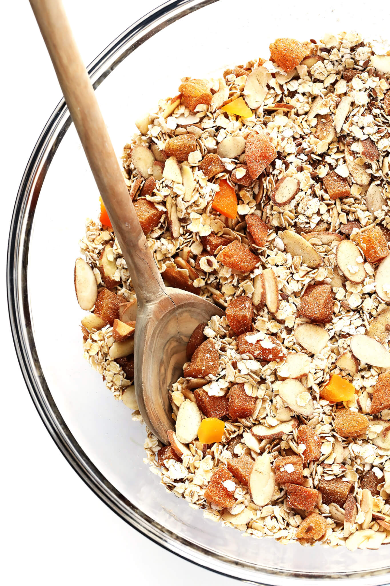 This delicious 5-Minute Instant Oatmeal Mix is full of feel-good ingredients, it's easy to make, and makes the perfect flavorful breakfast you can feel good about! This recipe uses dried apricots (or any fruit), almonds (or any nuts), oats, cinnamon, and flaxseeds. So simple! | gimmesomeoven.com
